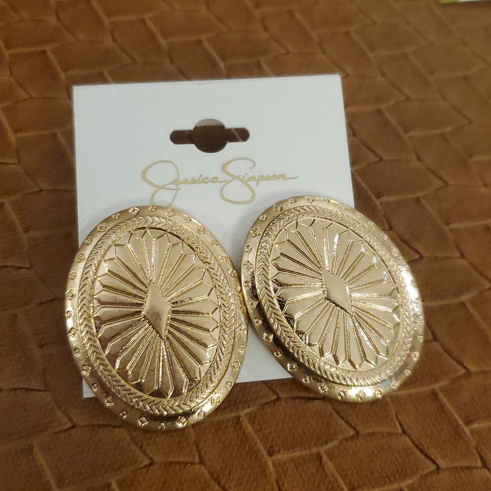 Jessica Simpson gold tone oversized textured coin oval‎ style earrings brand new